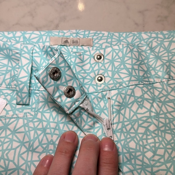 NWT Adidas Advanced Deco Print Aqua White High Rise Golf Shorts Sz 2 - Picture 4 of 5